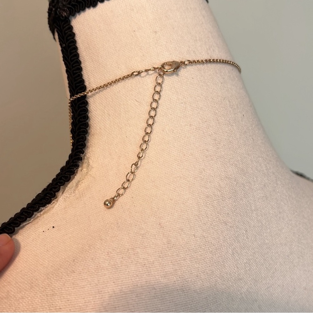 No Brand Name Necklace - Picture 3 of 4